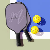 Paarse Stijlvolle Script Monogram en Naam Pickleball Paddle