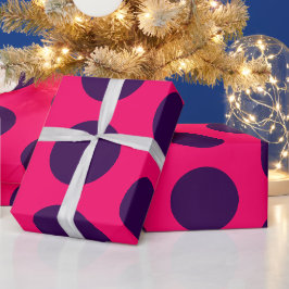 Paarse stippen hete roze verjaardag cadeaupapier