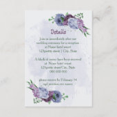 Paarse stoffige blauwe bloemen bruiloft details informatiekaartje (Voorkant)