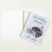 Paarse stoffige blauwe bloemenbruiloft planner (Display)