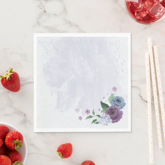 Paarse stoffige blauwe bloemenbruiloft servet (Insitu)