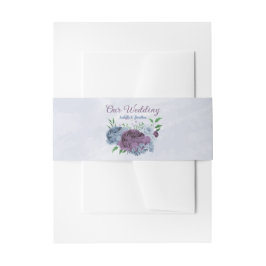 Paarse stoffige blauwe bloemenbruiloft uitnodigingen wikkel
