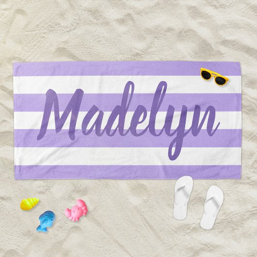 Paarse streep Script Monogram naam Strandlaken