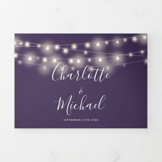 Paarse String Lights Script Monogram Bruiloft Drieluik Uitnodiging (Cover)