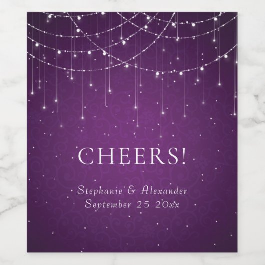 Paarse String Lights Wedding Names Date Cheers Wijn Etiket (Enkel label)
