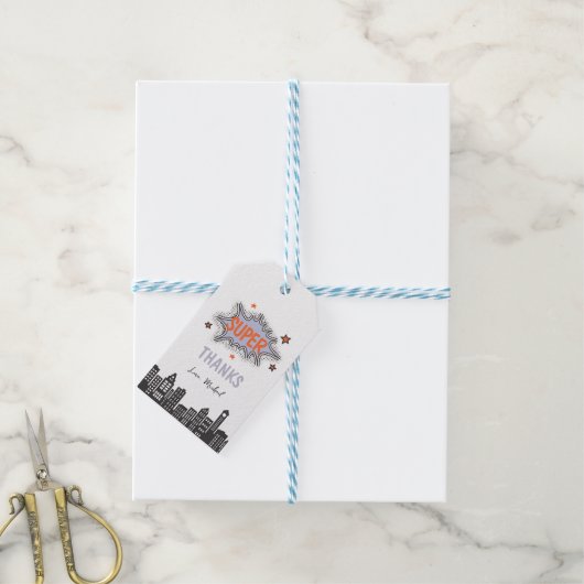 Paarse stripheld verjaardag cadeaulabel (Met Touw)