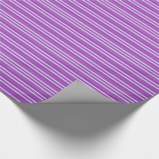 Paarse strips cadeaupapier (Hoek)