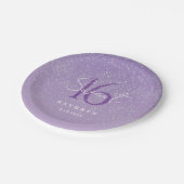 Paarse Sweet 16 Custom Name Papieren Bordje (Gekanteld)