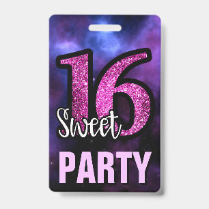 Paarse Sweet 16 Verjaardagsfeest Uitnodigingskaart Badge