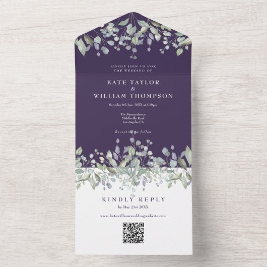 Paarse Syringa Bloemige Monogram QR Code Trouwen All In One Uitnodiging (Binnen)