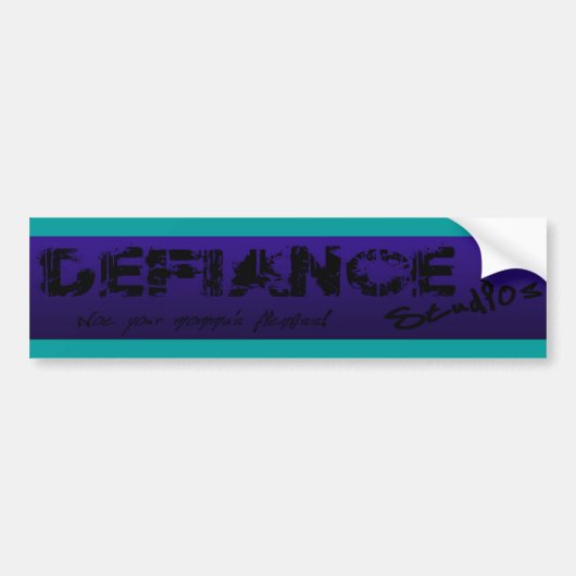 Paarse & Teal Defiance Studios Logo Bumpersticker (Voorkant)