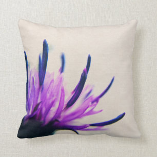 Paarse Thistle Flower PetALS Kussen