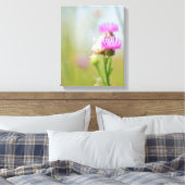 Paarse Thistle Fotografie Canvas afdrukken (Insitu (Slaapkamer))