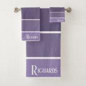 Paarse tinten met witte monogrammen bad handdoek (Insitu)