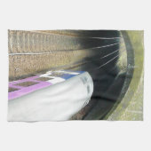 Paarse trein, spoorbaan, tunnel, reizen theedoek (Horizontaal)