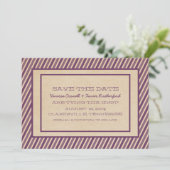 Paarse Trendy Stripes sparen de Datum uitnodigen Save The Date (Staand voorkant)