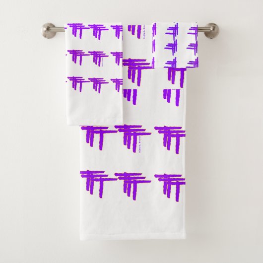 Paarse Triple T's Bad Handdoek (Insitu)