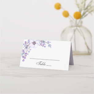 Paarse tuinvloeien. Violette bloemige bruiloft Plaatskaartje