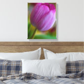 Paarse tulpbloem Canvas druk (Insitu (Slaapkamer))