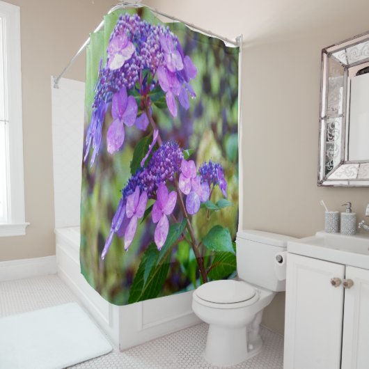 Paarse Twist en Shout Hydrangea Flower Douchegordijn (In situ)