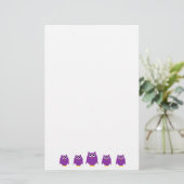 Paarse Uil Ontwerp Briefpapier (Staand voorkant)