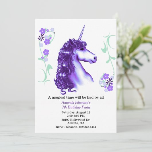 Paarse uitnodiging van Unicorn Birthday (Staand voorkant)