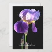 Paarse uitnodiging voor de bruiloft van irisbloem (Achterkant)