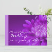 Paarse uitnodiging voor een bruiloft (Staand voorkant)