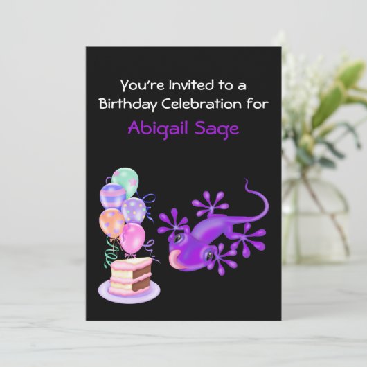 Paarse uitnodiging voor gevarendag (Staand voorkant)