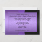 Paarse uitnodiging voor het uitzenden van een conc (Achterkant)