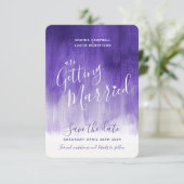 Paarse ultraviolette moderne kunst met de prentbri save the date (Staand voorkant)