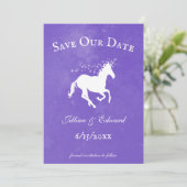 Paarse Unicorn bewaart de aankondiging van de datu (Staand voorkant)