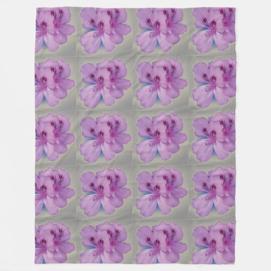 Paarse ventilator op zilvergrijze rugzak fleece deken (Voorkant)