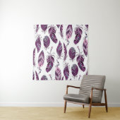 Paarse veren:  siernaadloos. wandkleed (In situ)