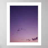 Paarse verspreide wolken bij schemering poster (Voorkant)