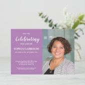 Paarse viering van het leven met fotobegrafenis kaart (Staand voorkant)