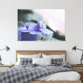 Paarse Violet Bloemdoek Canvas Afdruk (Insitu (Slaapkamer))