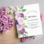 Paarse Violet Florals Budget verjaardagsuitnodigin<br><div class="desc">Een violette,  lavendelkleurige achtergrond en een boog lijst. Versierd met violette en paarse waterkleurige bloemen en groen. Personaliseer en voeg jouw namen en feestdetails toe. 1 vel = 1 uitnodiging afgedrukt rand tot rand.</div>