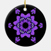 Paarse Violet Kaleidoscoop-sierbloem Keramisch Ornament (Achterkant)