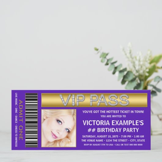 Paarse VIP Pass toegangsbewijs verjaardagsfeestje Kaart (Staand voorkant)