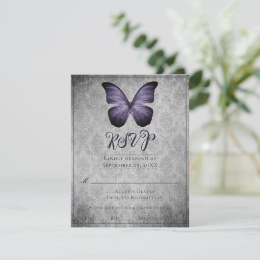 Paarse  Vlinder Damast Bruiloft RSVP (Staand voorkant)