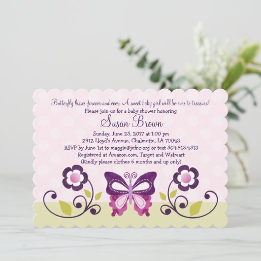 Paarse vlinder en bloemen Baby shower Uitnodiging (Staand voorkant)