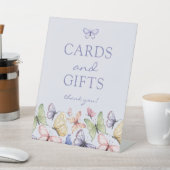 Paarse vlinder verjaardag reclamebord met voetstuk (Insitu)