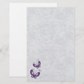 Paarse vlinders op zilveren bloemenbruiloft briefpapier (Voorkant / Achterkant)