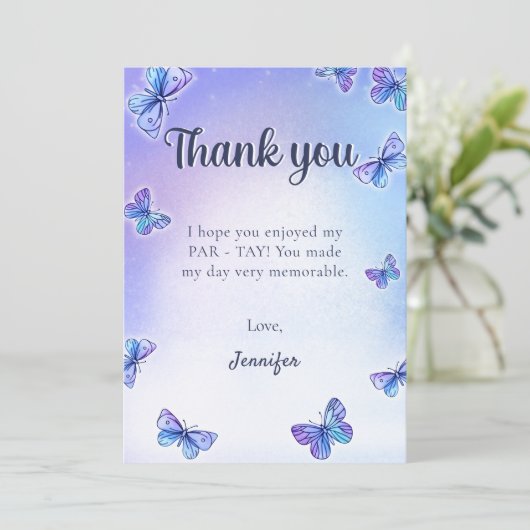 Paarse vlinders oren jarig bedankkaart (Staand voorkant)