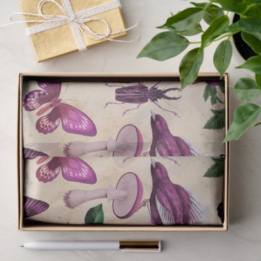 Paarse vogelvliegen en paddenstoelen ontkoppelen tissuepapier (Geschenk)