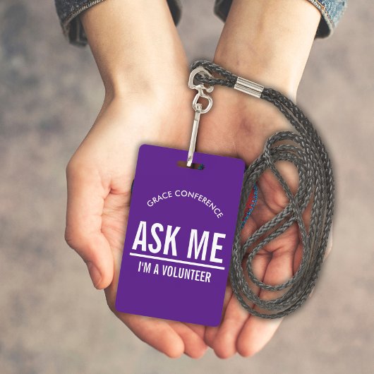 Paarse Vraag me Ik ben een vrijwilliger ID badge