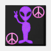 Paarse VredesAlien Magneet (Voorkant)