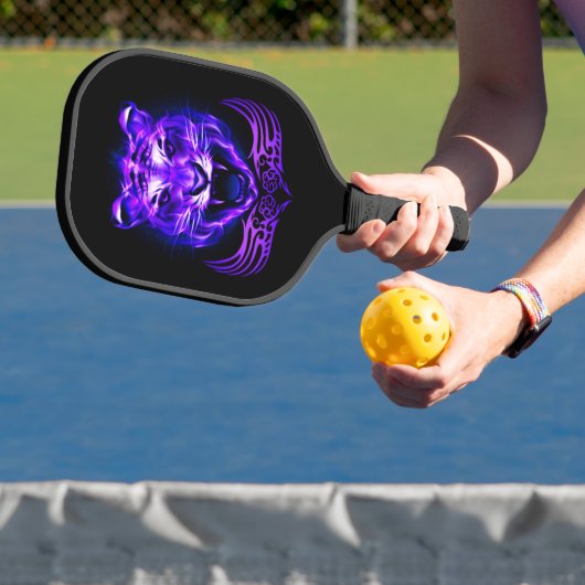 Paarse vuurgevechten tijgerkat pickleball paddle (Insitu)