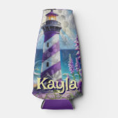 Paarse Vuurtoren w / Foxglove & Iris Gepersonalise Flesjeskoeler (Voorkant)